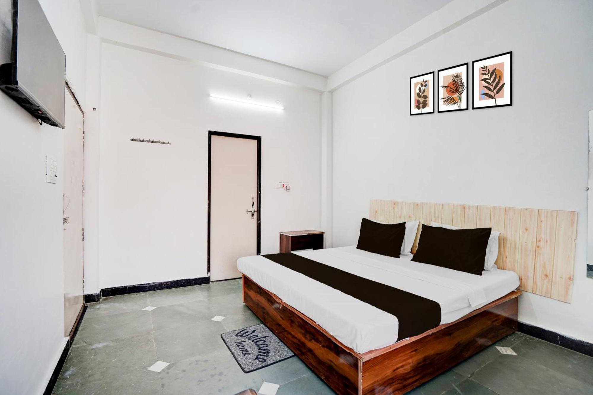 Hotel O Ramdut Palace Guest House Faizābād Exterior foto